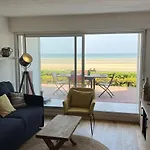 アパート 2p, Rez-de-jardin, Acces Plage, Animaux Ok, Parking, Internet Inclus - Fr-1-487-355 *