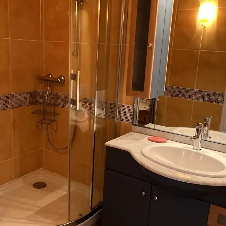 2p, Rez-de-jardin, Acces Plage, Animaux Ok, Parking, Internet Inclus - Fr-1-487-355 Apartmán